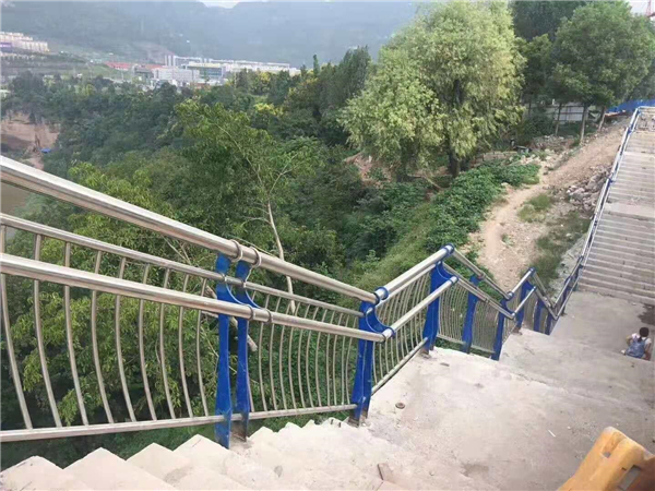 双鸭山不锈钢桥梁栏杆